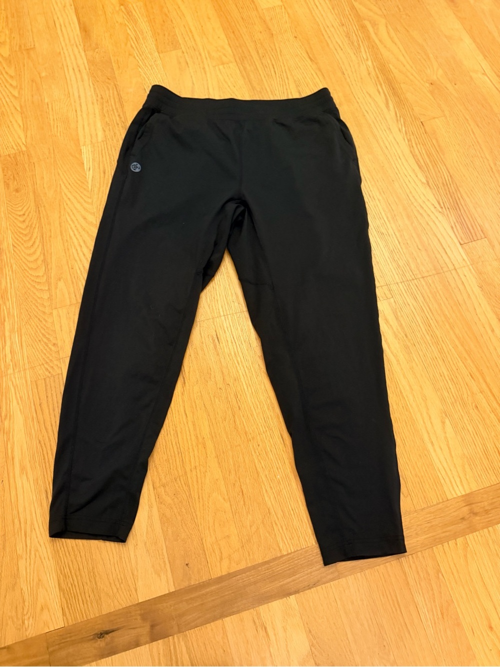 $150 Mens Size Large "manduka" Black Men's Jogger Pants GUC